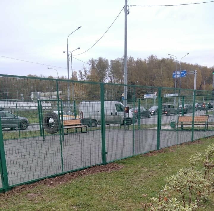 Реконструкция собачьей площадки в Солнцево Парк в октябре 2020 года ...