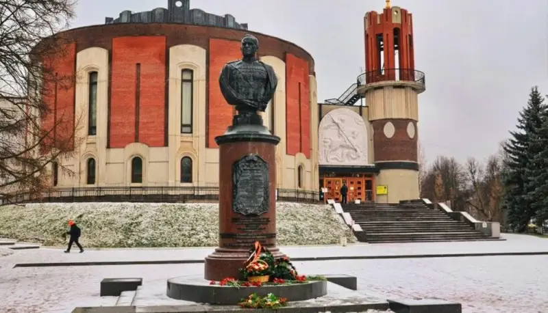 На выставке представят редкие снимки Георгия Жукова