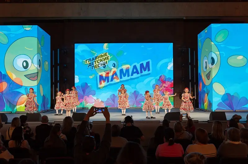 Около 10 тысяч человек отметили  День матери в Музее Победы