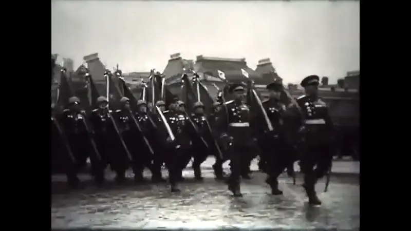 Кадры кинохроники Парада Победы 24 июня 1945 года