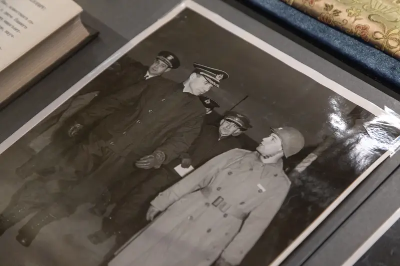 Выставка «Семейные реликвии» ко Дню рождения адмирала Харламова