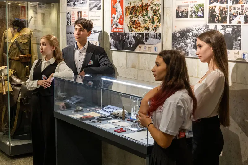 Более 700 человек посетили выставку «Бастионы Победы» в Музее Победы