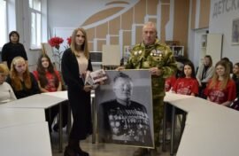 Телемост детского центра Музея Победы в Марковке (ЛНР)