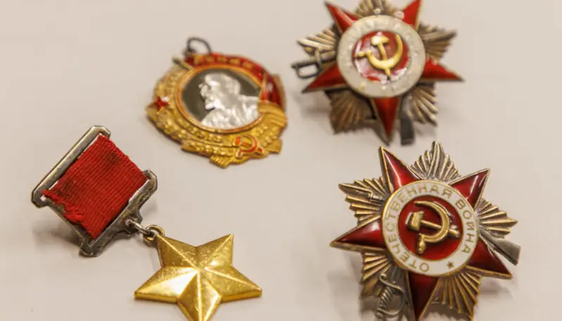 Награды Героя Советского Союза передали Музею Победы