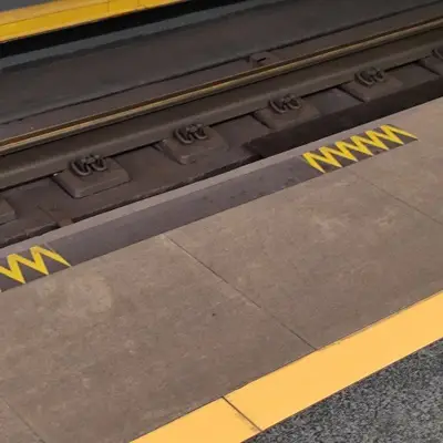 Беспилотное метро - прицельная метка  на Каховской БКЛ - вертикально