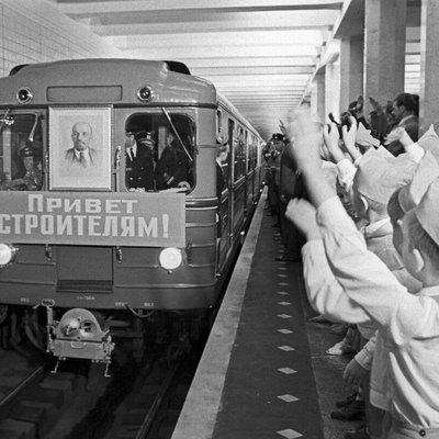 строители метро