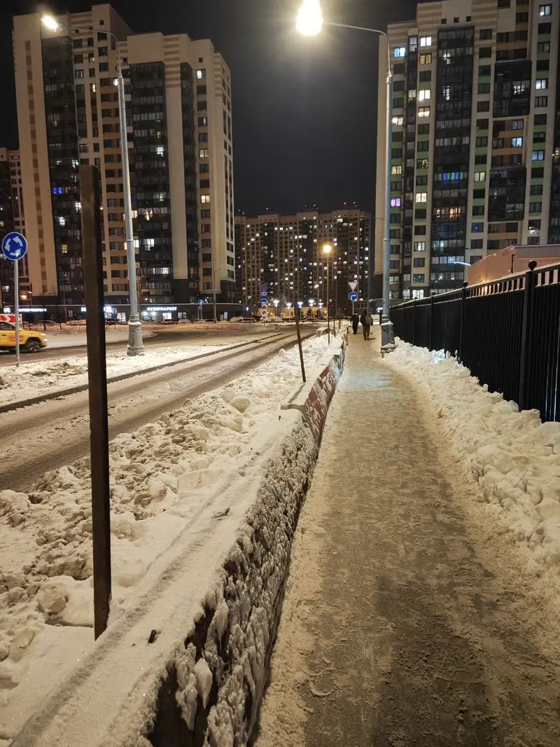 Ахматовой Чуковского - бетонные блоки