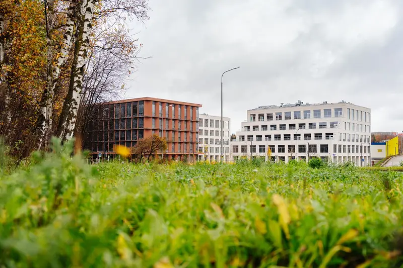 Бизнес-центр «Переделкино» на Боровском шоссе достроен