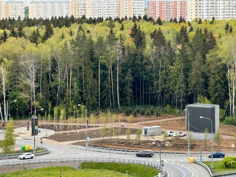 Благоустройства парка Рассказовка после открытия метро до Внуково - вентшахта ТЦ Зельгрос