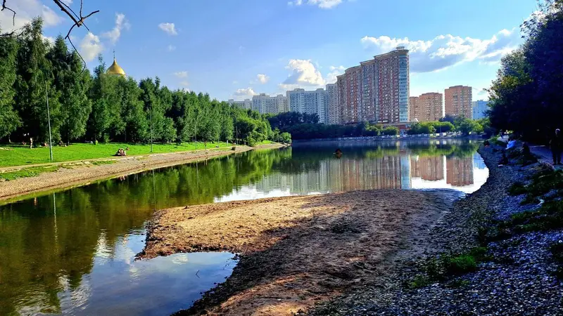 Большой Солнцевский пруд и еще 14 мест в Москве превратятся в современные зоны отдыха