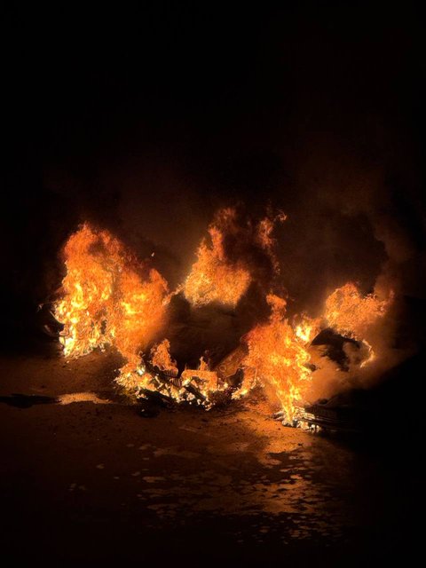 Горят автомобили в ЖК Саларьево Парк