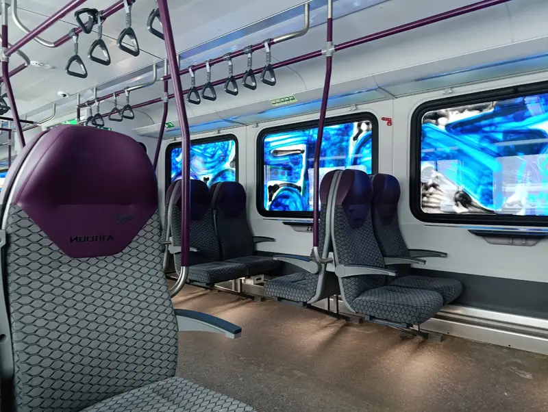 Иволга ЭГЭ2Тв-027 - разукрашенная вандалами - 4