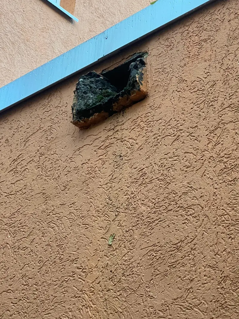 Капитальный ремонт фасадов - Скульптора Мухиной - слив подъезда