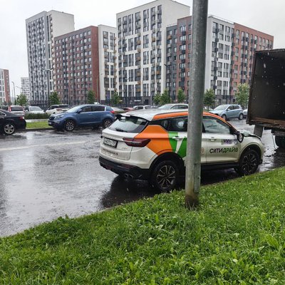 Каршеринг разбитый в ПБ