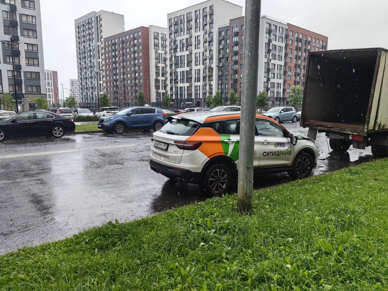 Каршеринг разбитый в ПБ