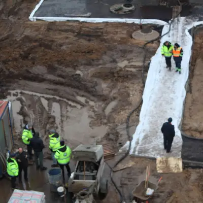 Круглогодичная площадка в Солнцево - стройка - дорожка
