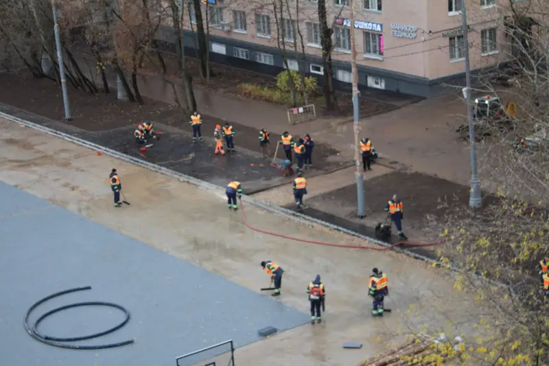 Круглогодичная площадка в Солнцево - стройка - каток