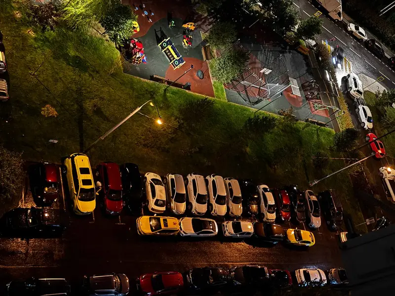 Ксения - парковка во дворе Солнцево Парк