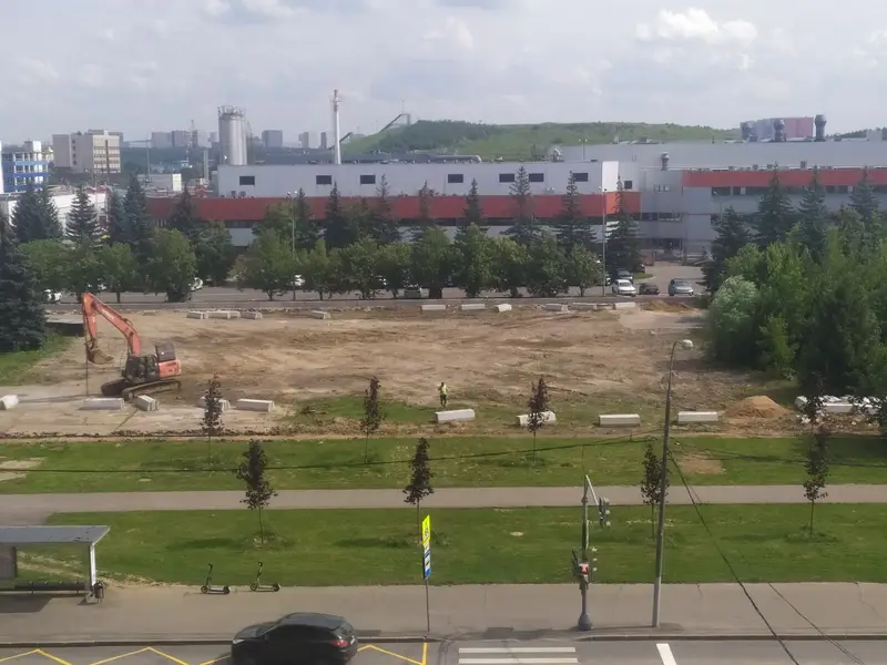 Пищевое производство на Новоорловской улице - началась стройка