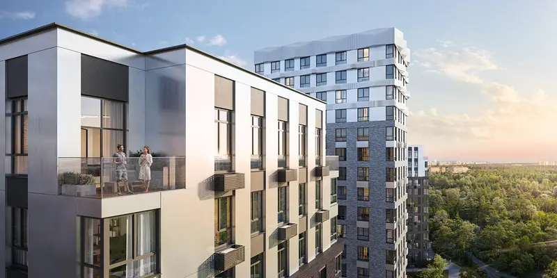 Покупатели квартиры на балконе ЖК Литературный квартал