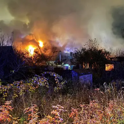 Пожар в Пыхтино 31 октября - горит