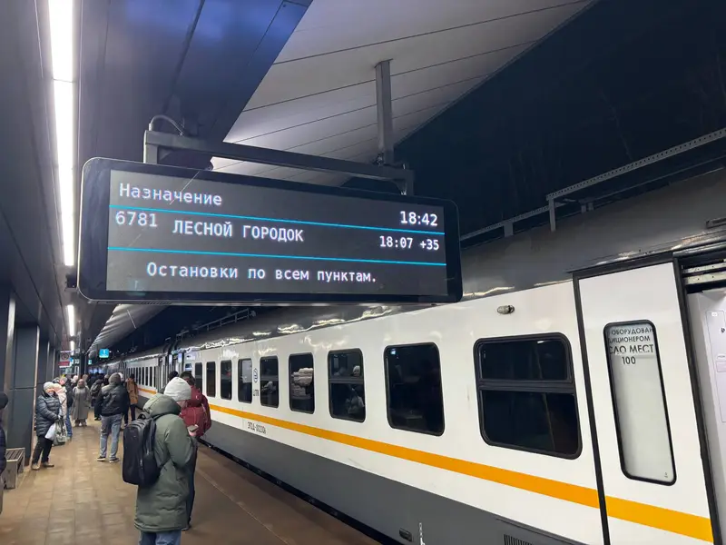 Очередной сбой в движении МЦД-4 на станции Переделкино