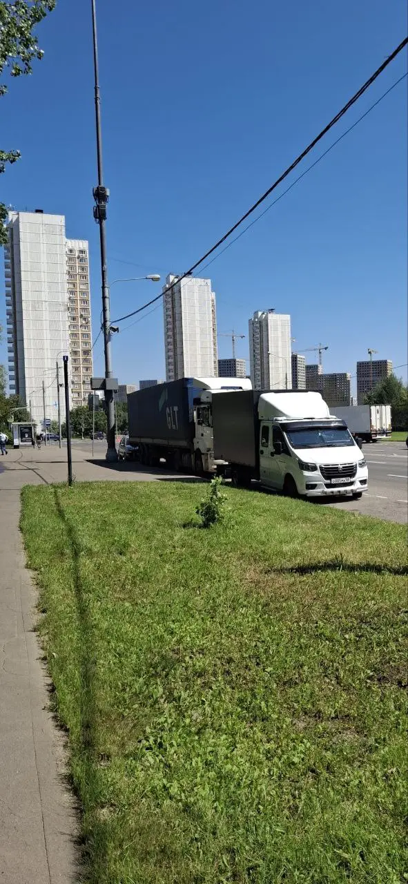 Промзона Орлово - Новоорловская улица - стоянка фур - 5