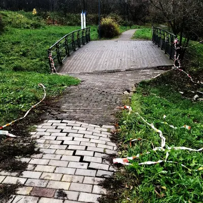 Терешковский пруд - сломанный мост