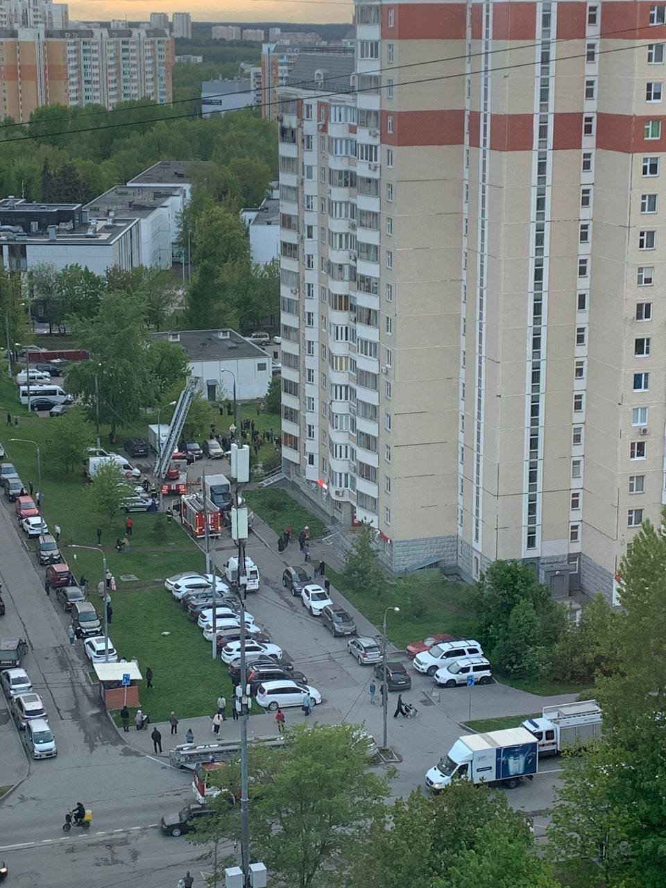 Пожар на ул. Главмосстроя в Солнцево - 2
