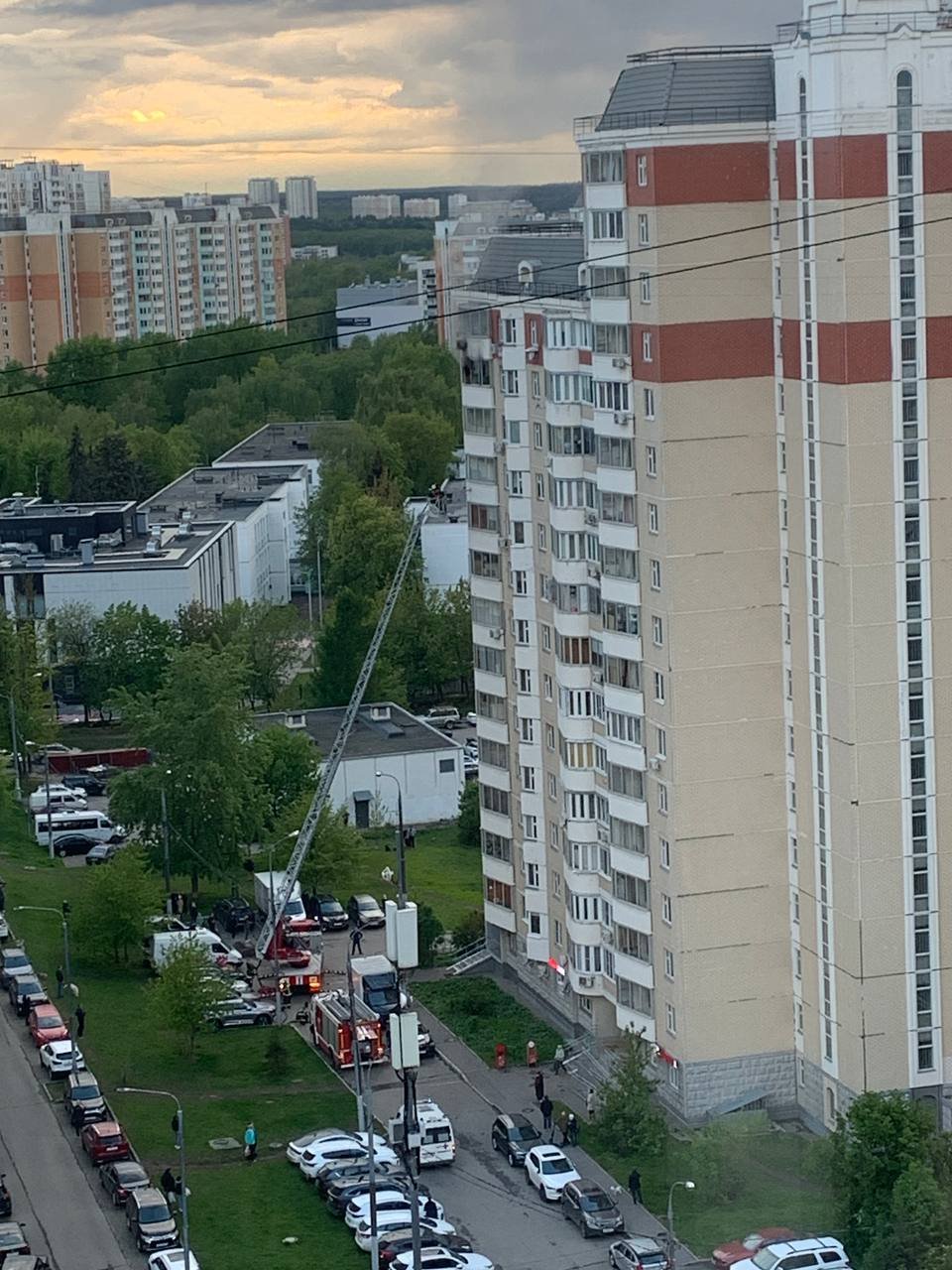Пожар на ул. Главмосстроя в Солнцево - 1